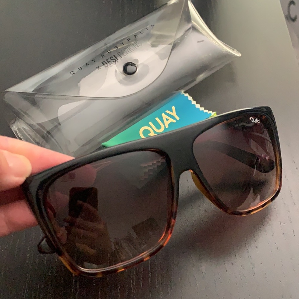 Quay Australia OTL ll Brown Tortoise sunglasses